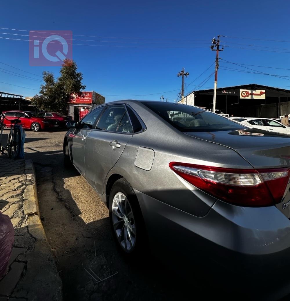 تۆیۆتا کامری